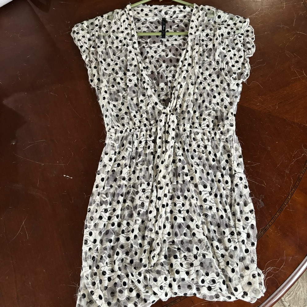 Lace polka dot top by Flair size LG